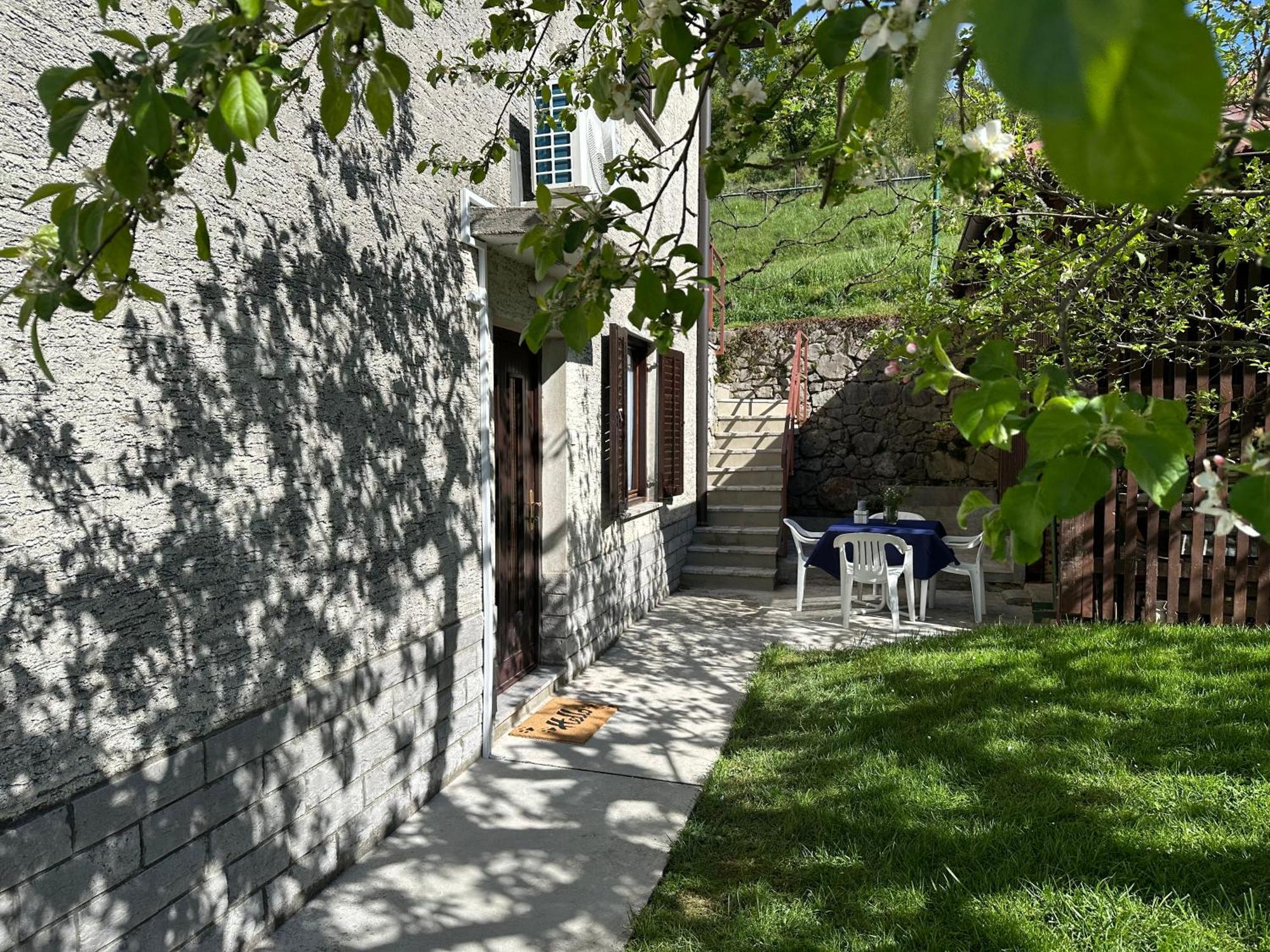 Sunny Hill Apartment Ilirska Bistrica Extérieur photo